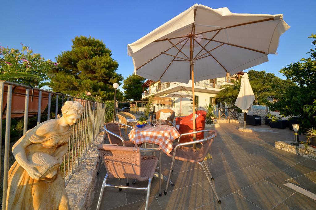 بيسْكيتْشّي B&B Villa Nicoletta المظهر الخارجي الصورة