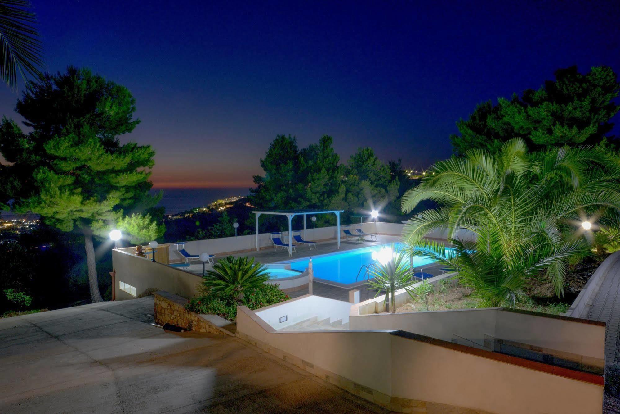 بيسْكيتْشّي B&B Villa Nicoletta المظهر الخارجي الصورة